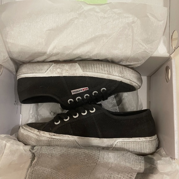 Superga Classic Sneaker - Picture 4 of 5